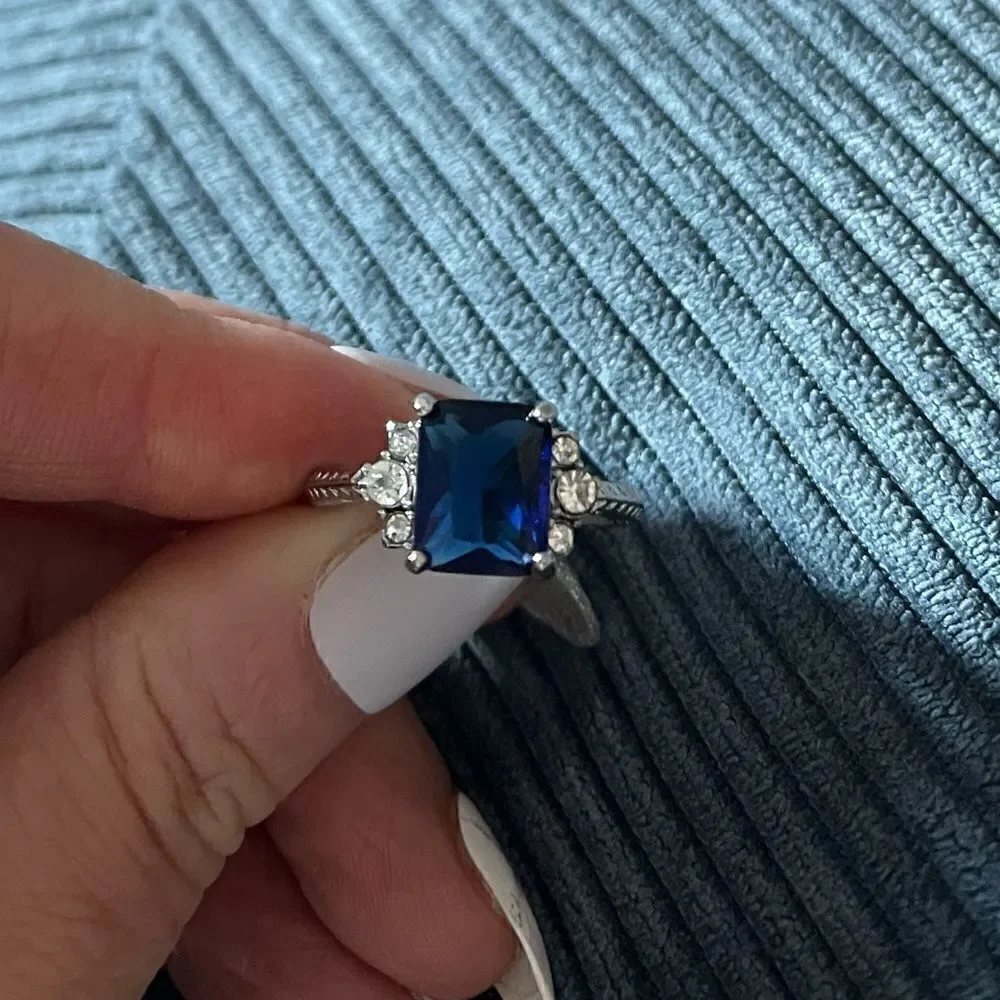 The Debutant In Blue cocktail ring in silver sz 6